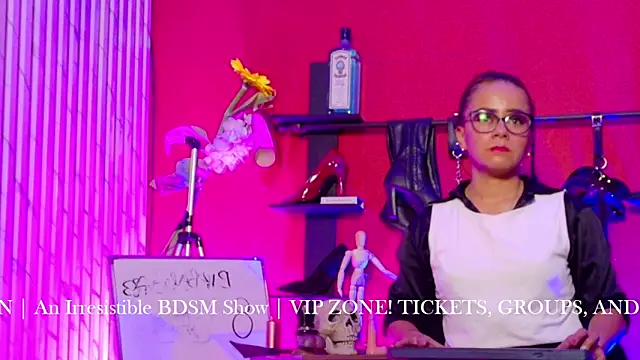 MistressSlut1 online show from 04.27.26