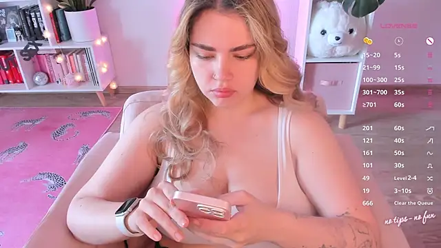 pussy-kattt online show from 07.10.26