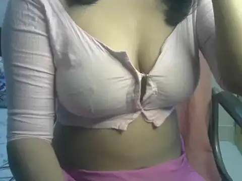 Snapshot of SiaraSiyA chatting on 12.27.24 SiaraSiyA online show from 12.27.24