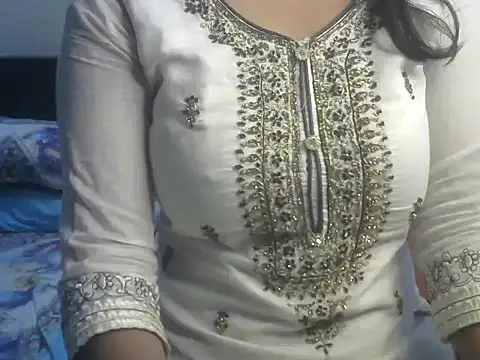 Snapshot of SiaraSiyA chatting on 01.15.25 SiaraSiyA online show from 01.15.25