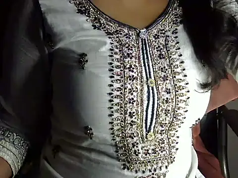 Snapshot of SiaraSiyA chatting on 09.19.25 SiaraSiyA online show from 09.19.25