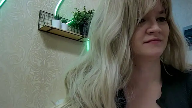 Bunny Jolly online show from 11.09.25