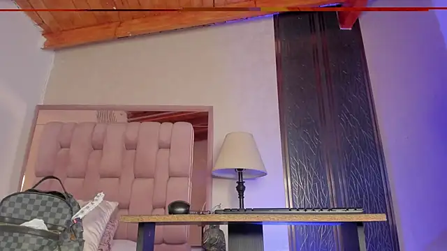 Snapshot of swt-booty chatting on 06.22.26 swt-booty online show from 06.22.26