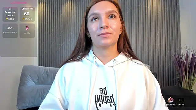 miataylorr1 online show from 03.03.25