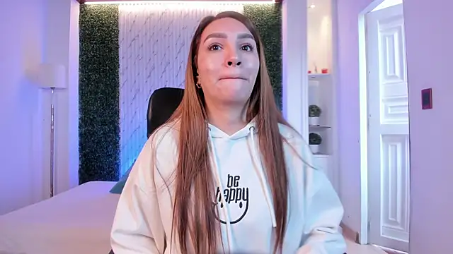 miataylorr1 online show from 10.03.25