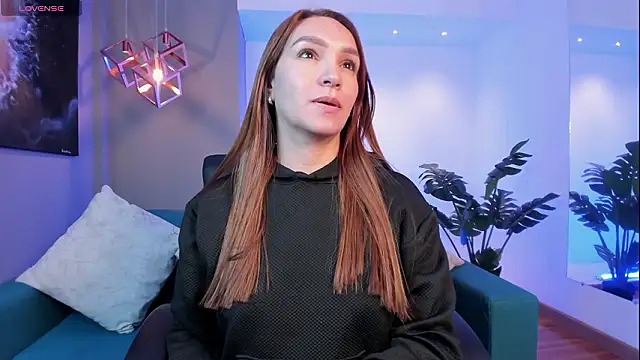 miataylorr1 online show from 02.20.26