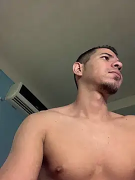 Snapshot of steven_clain chatting on 02.26.25 steven clain online show from 02.26.25