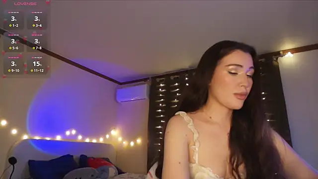 Snapshot of SoeTheReal chatting on 03.09.26 SoeTheReal online show from 03.09.26