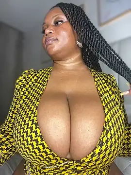 Hyra Ari online show from 12.20.25