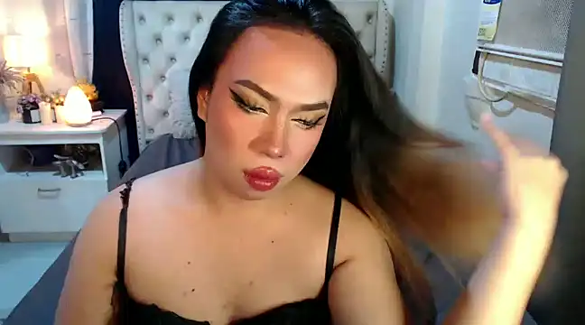 RebecaNextToYou online show from 12.11.24