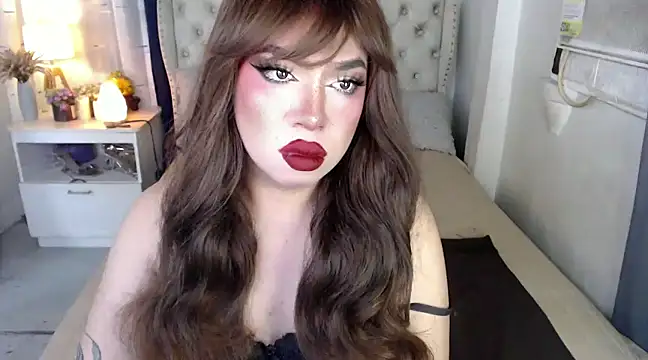 RebecaNextToYou online show from 12.16.24