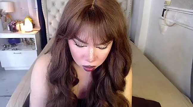 RebecaNextToYou online show from 12.20.24