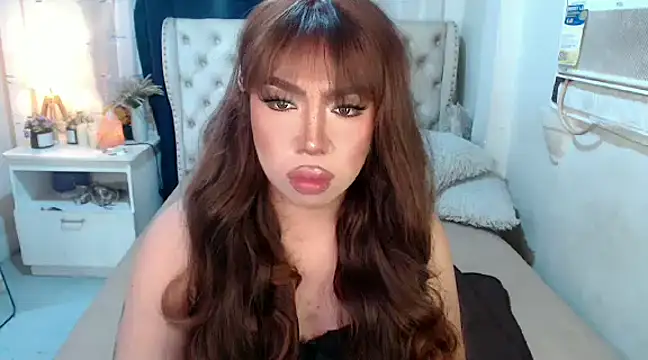 RebecaNextToYou online show from 01.24.25