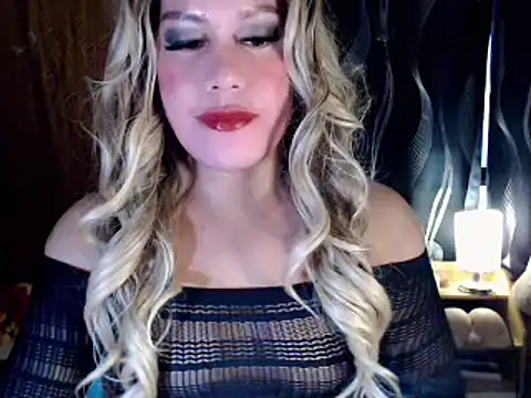 Snapshot of fuckinghot_jessel69 chatting on 01.28.25 fuckinghot jessel69 online show from 01.28.25
