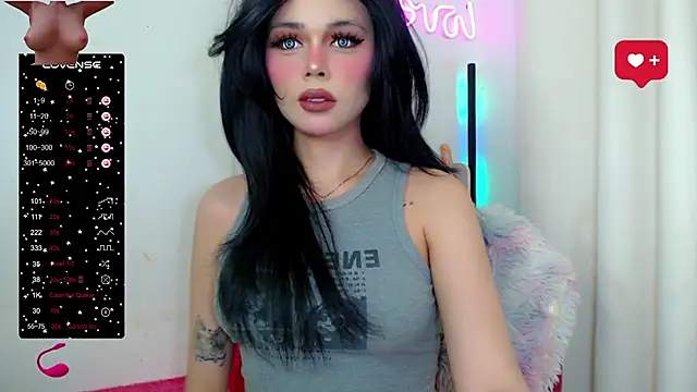 Snapshot of Salsallita chatting on 06.15.26 Salsallita online show from 06.15.26