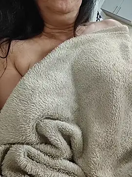 Susannemilf online show from 10.20.25