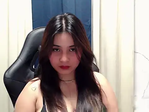 Snapshot of _Bellatrixy_ chatting on 04.12.26 Bellatrixy online show from 04.12.26