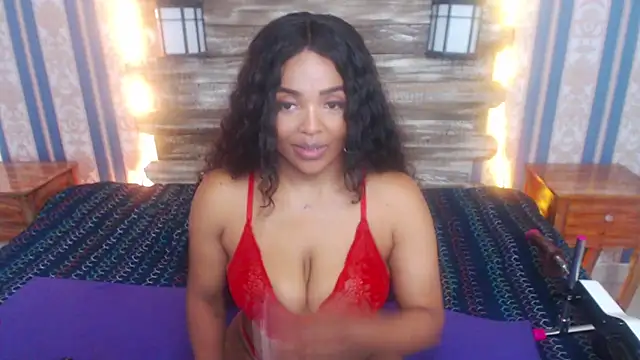 Snapshot of TashaDex chatting on 12.14.24 TashaDex online show from 12.14.24