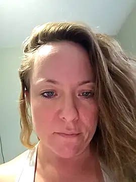 julimonroe online show from 01.06.26