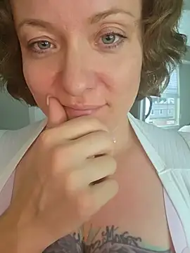 julimonroe online show from 06.03.26