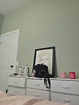 julimonroe online show from 06.08.26