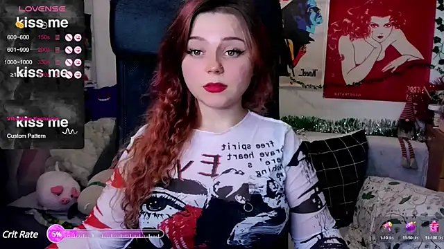 Snapshot of StellaMilla chatting on 01.08.25 StellaMilla online show from 01.08.25