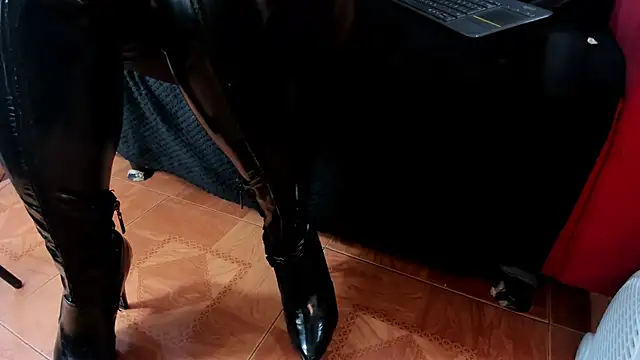 MissVioleta1 online show from 11.15.25