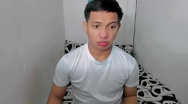 Snapshot of xSebastian19 chatting on 01.03.25 xSebastian19 online show from 01.03.25