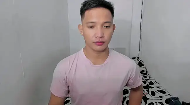 Snapshot of xSebastian19 chatting on 01.09.25 xSebastian19 online show from 01.09.25