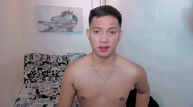 Snapshot of xSebastian19 chatting on 03.18.25 xSebastian19 online show from 03.18.25