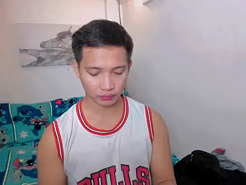 Snapshot of xSebastian19 chatting on 12.16.25 xSebastian19 online show from 12.16.25