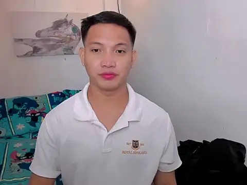 Snapshot of xSebastian19 chatting on 12.18.25 xSebastian19 online show from 12.18.25