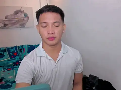 Snapshot of xSebastian19 chatting on 12.22.25 xSebastian19 online show from 12.22.25