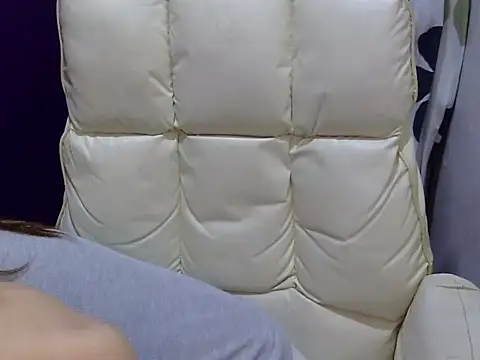    zurIII09  online show from 06.13.26