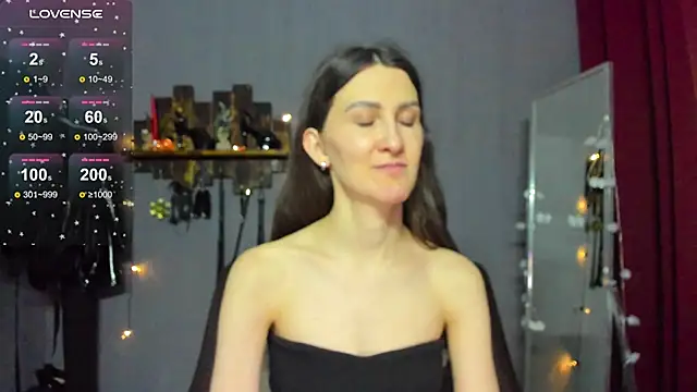 Snapshot of Mistress_Pamela chatting on 01.11.25 Mistress Pamela online show from 01.11.25