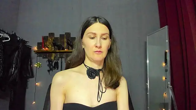 Snapshot of Mistress_Pamela chatting on 01.23.25 Mistress Pamela online show from 01.23.25