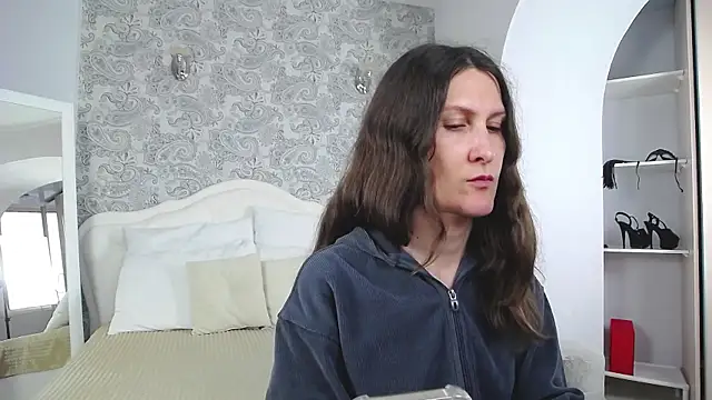 Snapshot of Mistress_Pamela chatting on 10.18.25 Mistress Pamela online show from 10.18.25