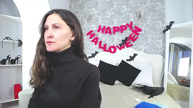 Snapshot of Mistress_Pamela chatting on 10.24.25 Mistress Pamela online show from 10.24.25