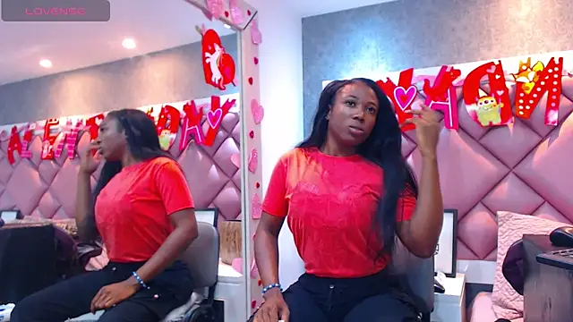 DanielaDuff online show from 09.26.25