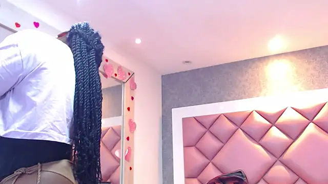 DanielaDuff online show from 03.04.26