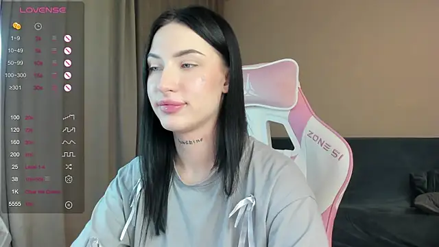 JenniferQueen11 online show from 12.22.24