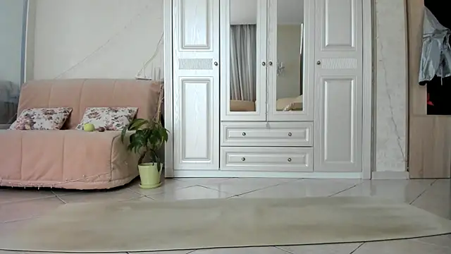 Snapshot of ElizSweet chatting on 02.24.25 ElizSweet online show from 02.24.25
