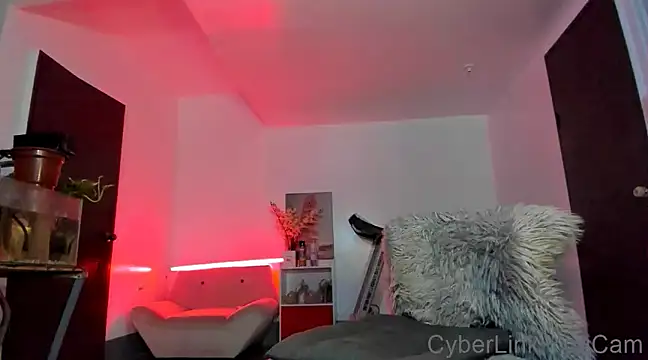 Snapshot of SweetlikeCandee chatting on 02.10.25 SweetlikeCandee online show from 02.10.25