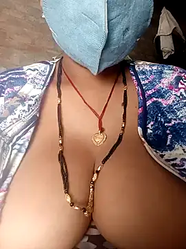 Snapshot of Lattika-Bhabhi chatting on 01.31.25 Lattika-Bhabhi online show from 01.31.25