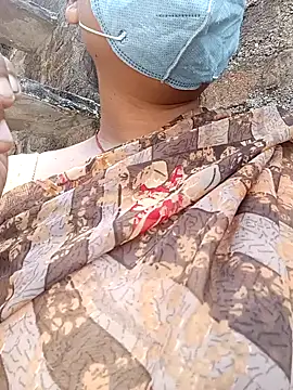 Snapshot of Lattika-Bhabhi chatting on 02.05.25 Lattika-Bhabhi online show from 02.05.25