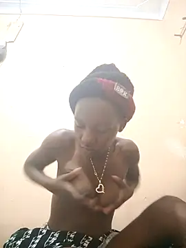 Petite li online show from 11.21.25