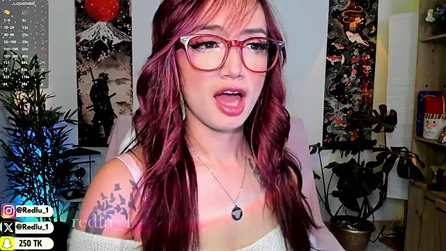 Redlu 1 online show from 01.15.25