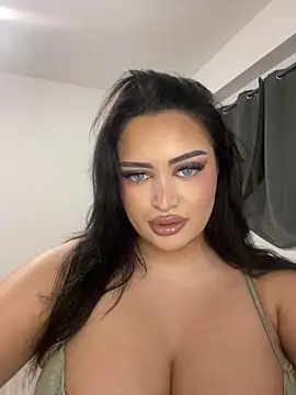 EmiliaPetrova online show from 11.13.25