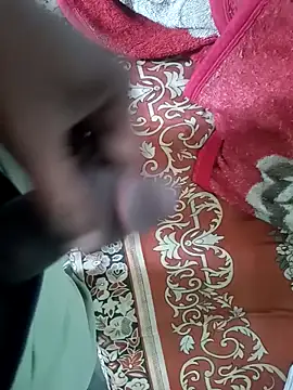 Snapshot of mkaleem162 chatting on 12.18.25 mkaleem162 online show from 12.18.25