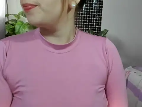 lorenitabella online show from 12.21.25